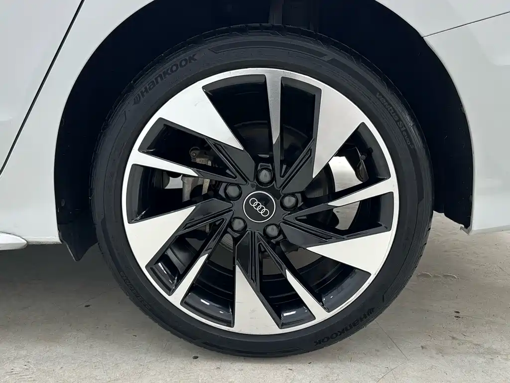 Audi A3 2022 — фото 16