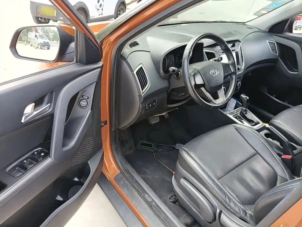 Hyundai ix25 2015 — фото 16
