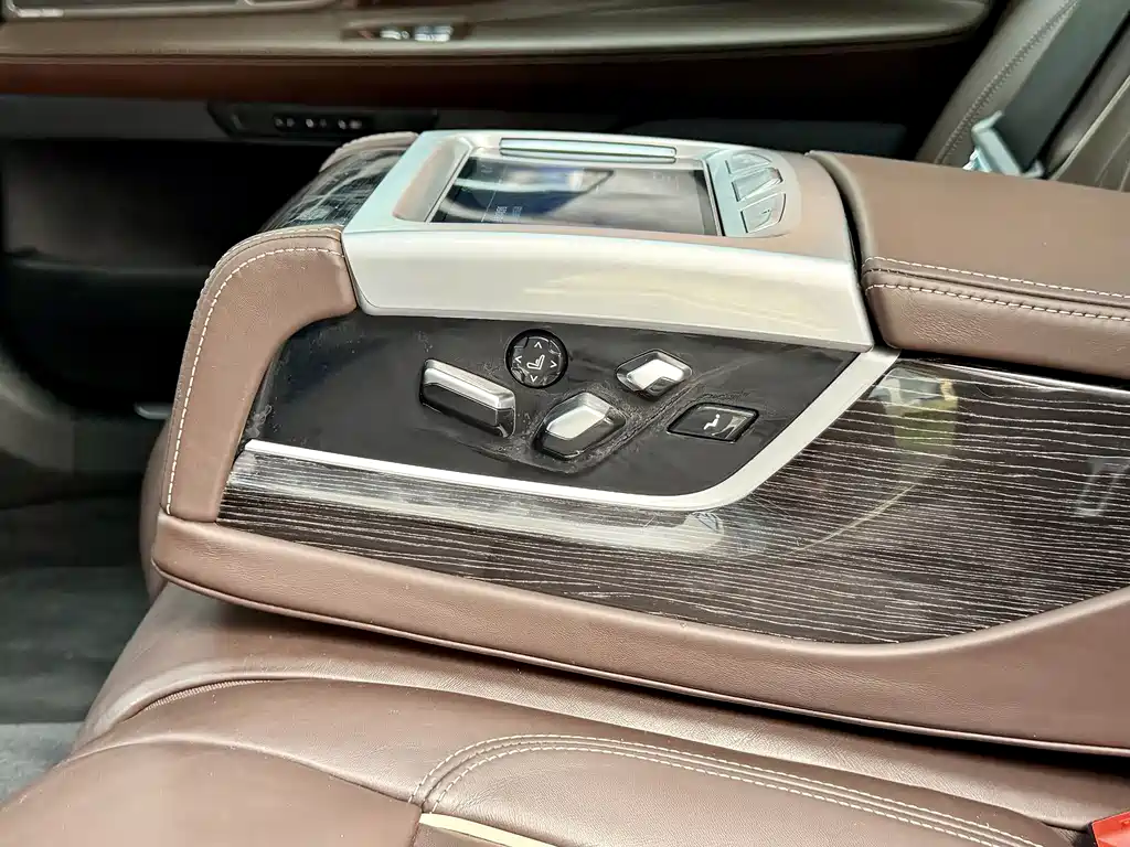 BMW 7 Series 2020 — фото 18