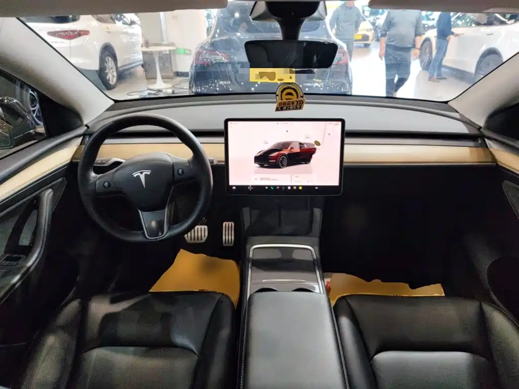 Tesla Model Y 2022 — фото 10