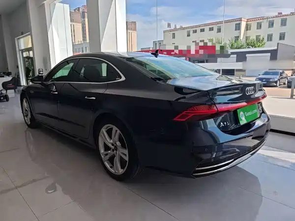 Audi A7L 2024