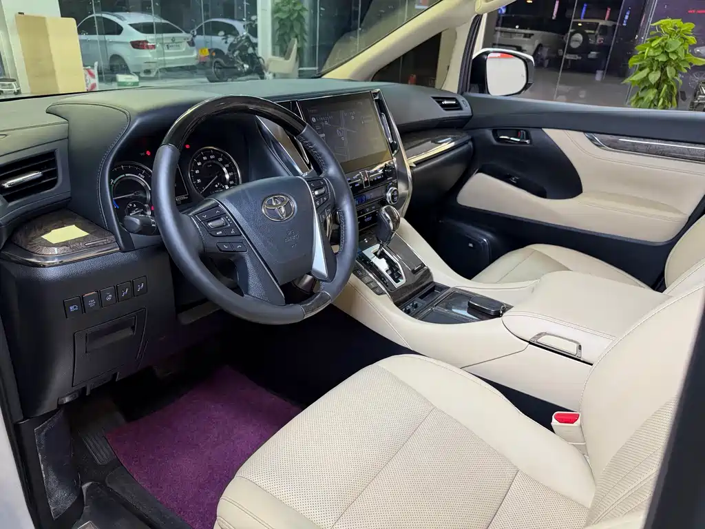 Toyota Vellfire 2020 — фото 9