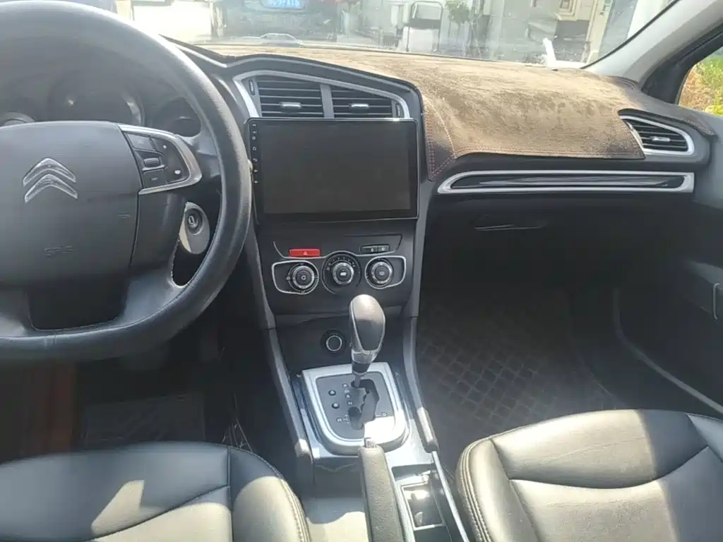 Citroën C4L 2015 — фото 13