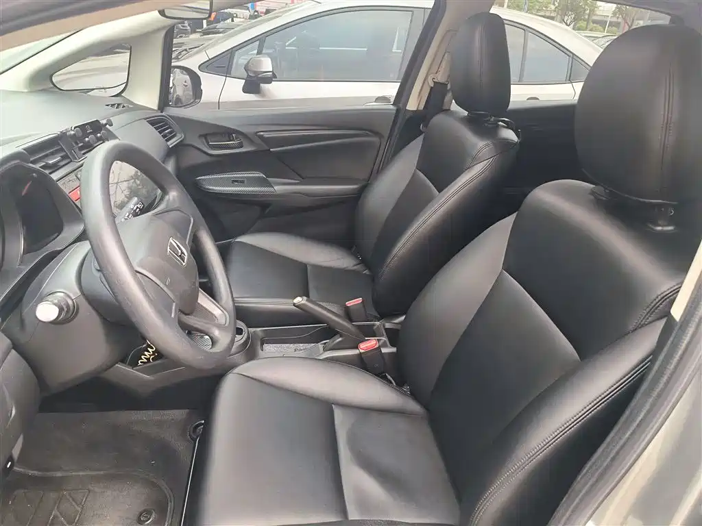 Honda Fit 2017 — фото 15