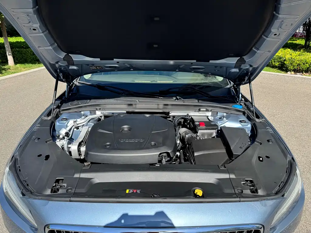 Volvo S90 2020 — фото 17