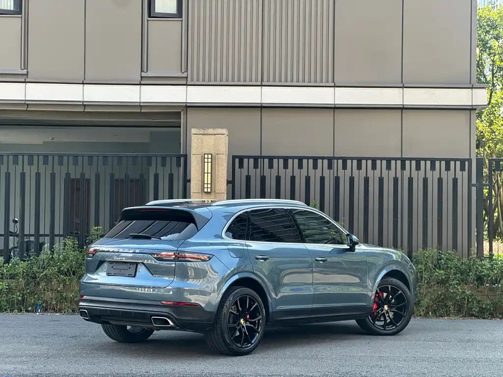 Porsche Cayenne 2018 — фото 4