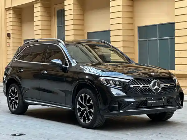 Mercedes-Benz GLC 2023