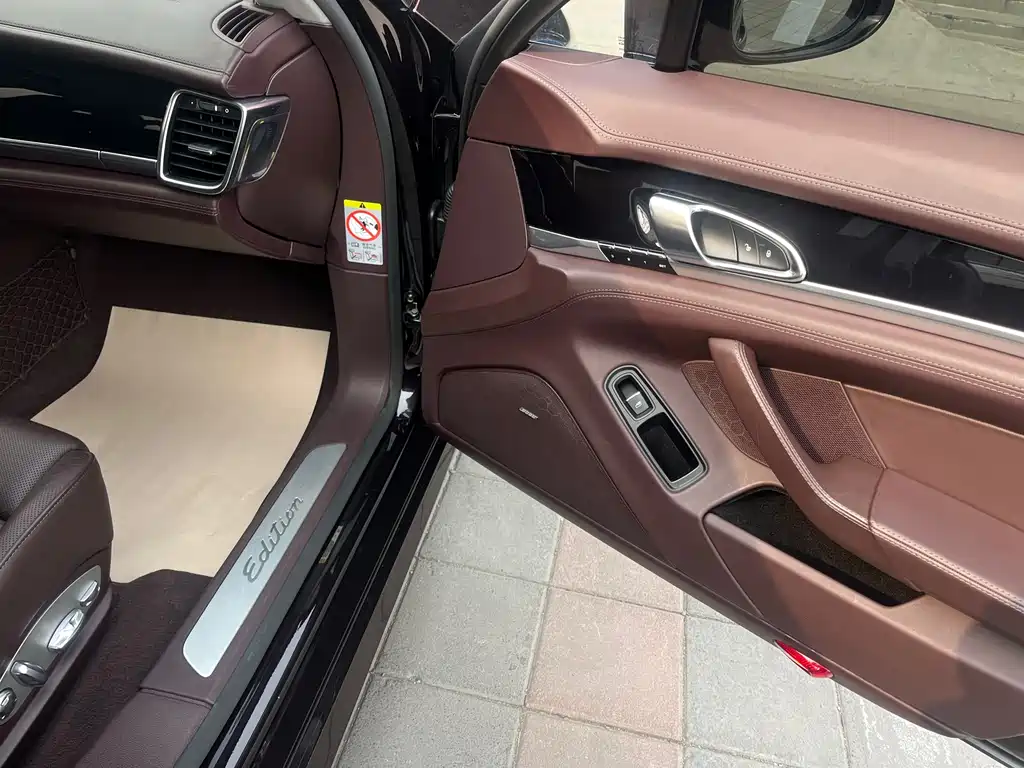 Porsche Panamera 2016 — фото 12