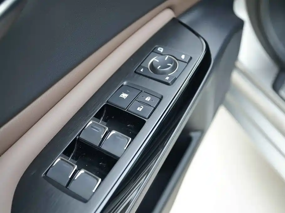 Lexus ES 2022 — фото 11