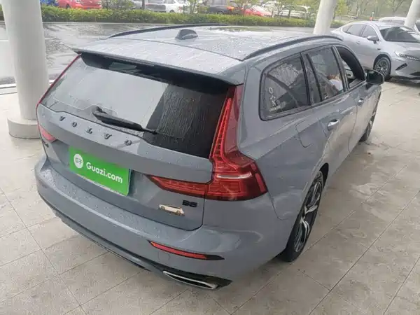 Volvo V60 2021