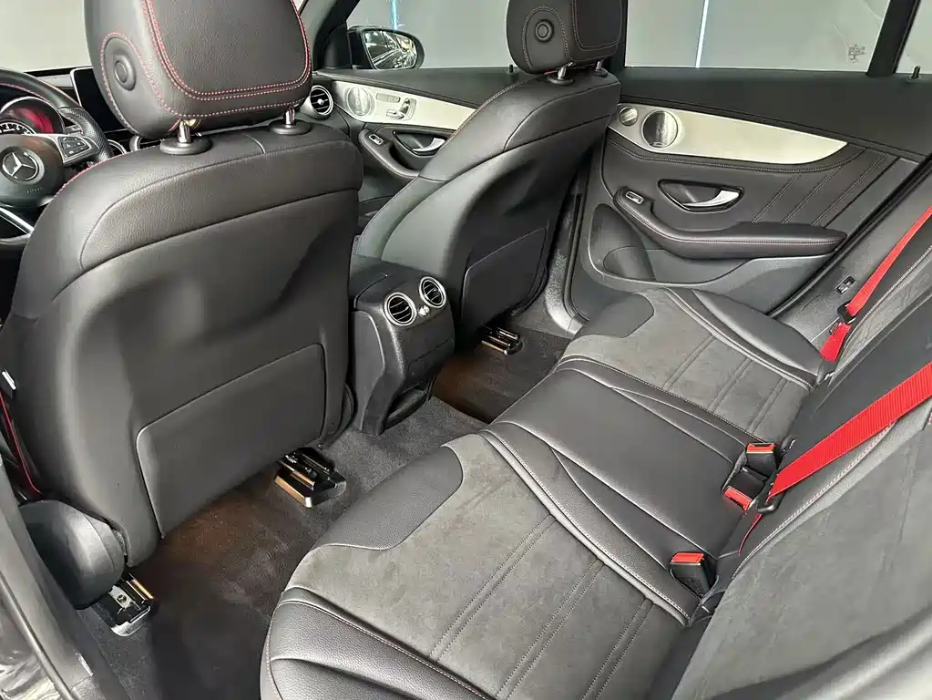 Mercedes-Benz GLC AMG 2018 — фото 10