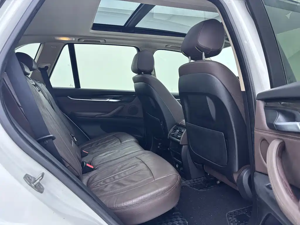BMW X5 2015 — фото 14
