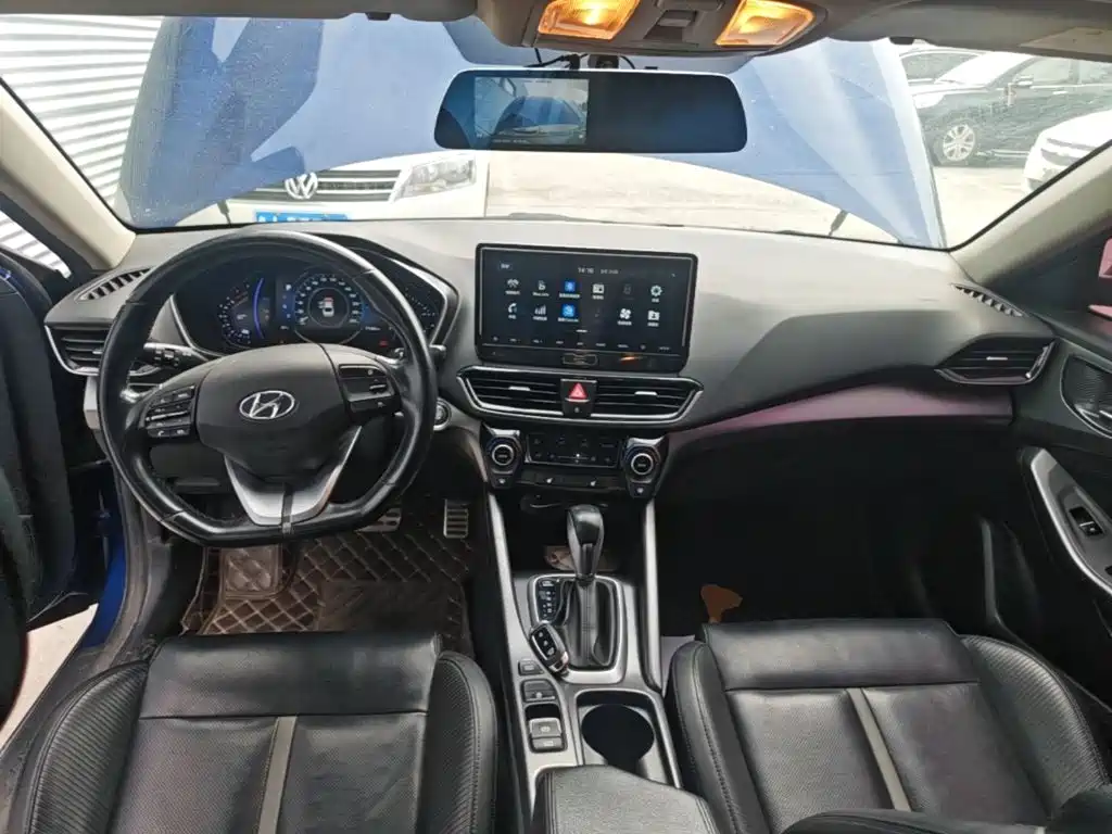 Hyundai Festa 2018 — фото 10