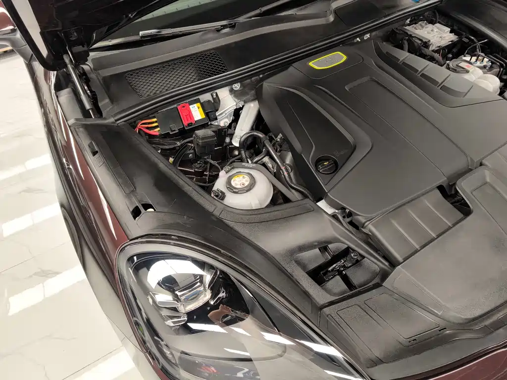 Porsche Cayenne New Energy 2019 — фото 35