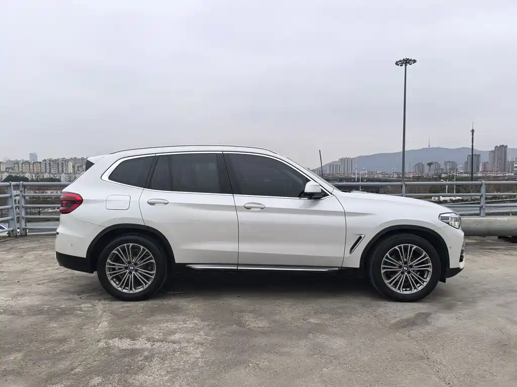 BMW X3 2019 — фото 4