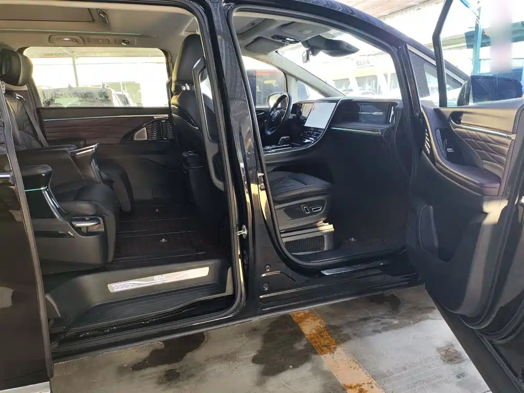 GAC Motor Trumpchi M8 2023 — фото 19