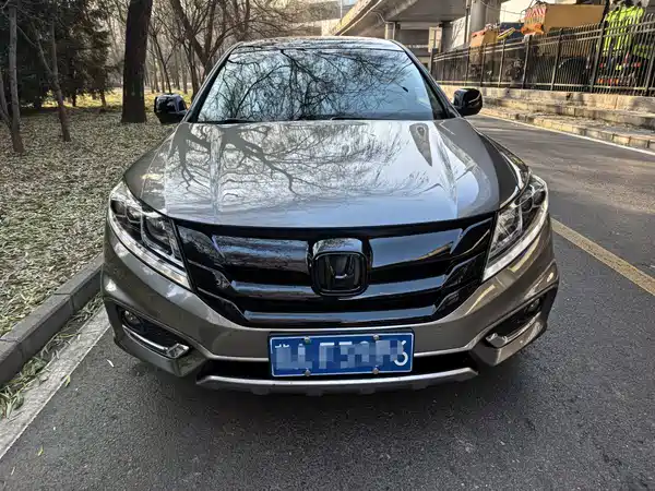 Honda Crosstour 2016