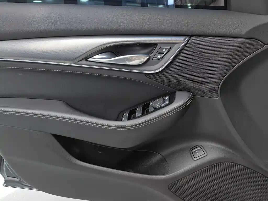 Cadillac CT5 2023 — фото 12