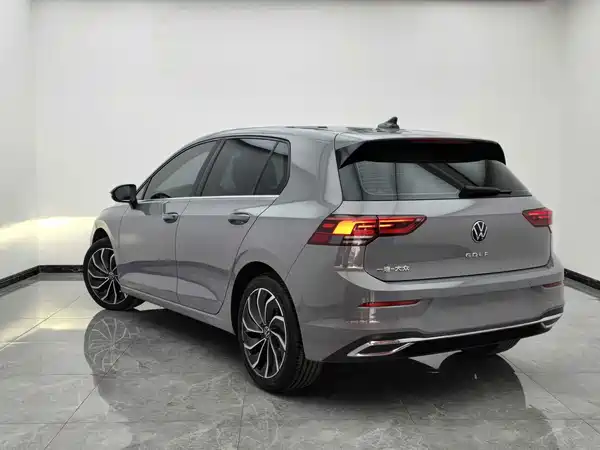 Volkswagen Golf 2022