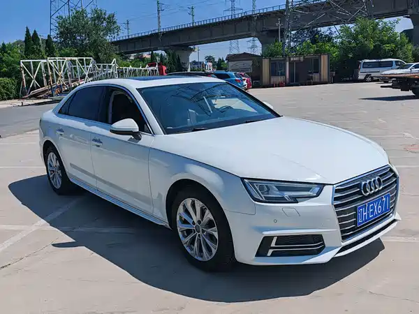 Audi A4L 2019