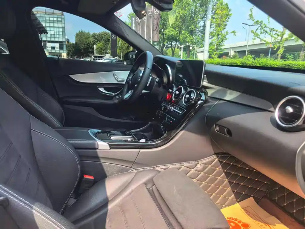 Mercedes-Benz C-Class 2019 — фото 12