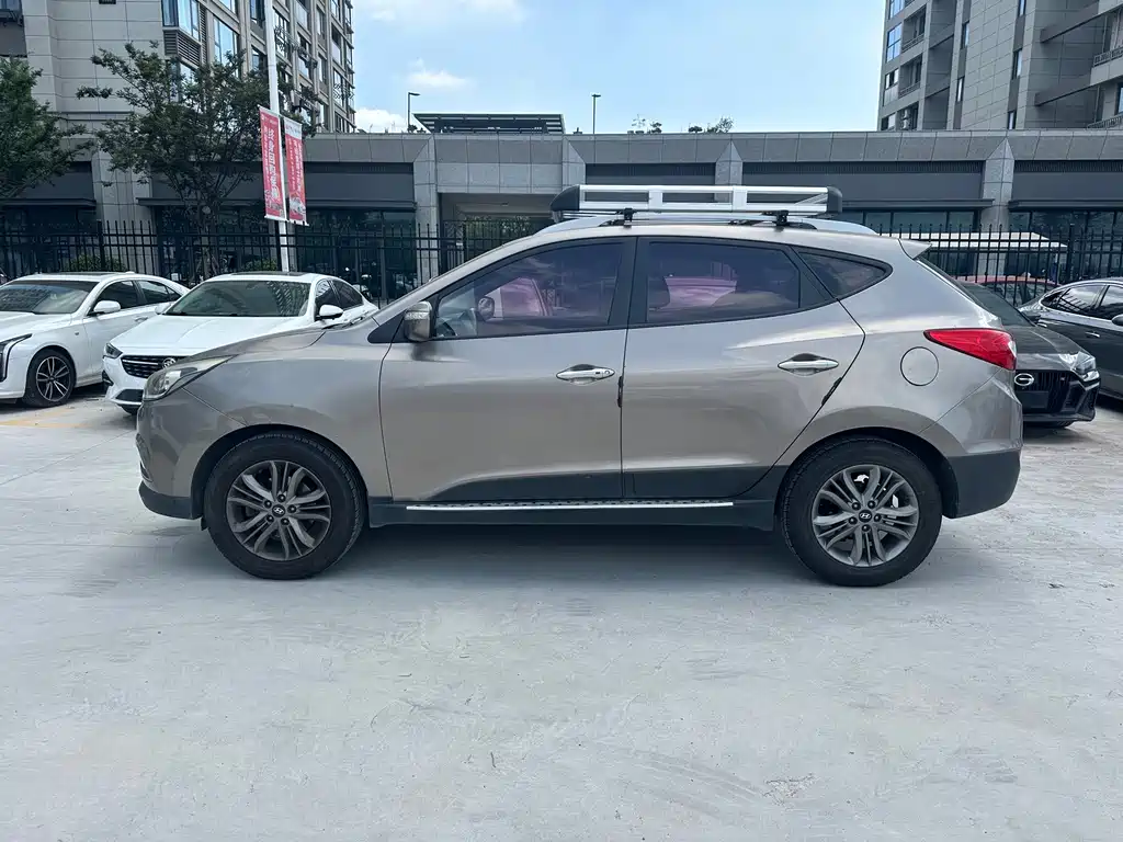 Hyundai ix35 2015 — фото 18