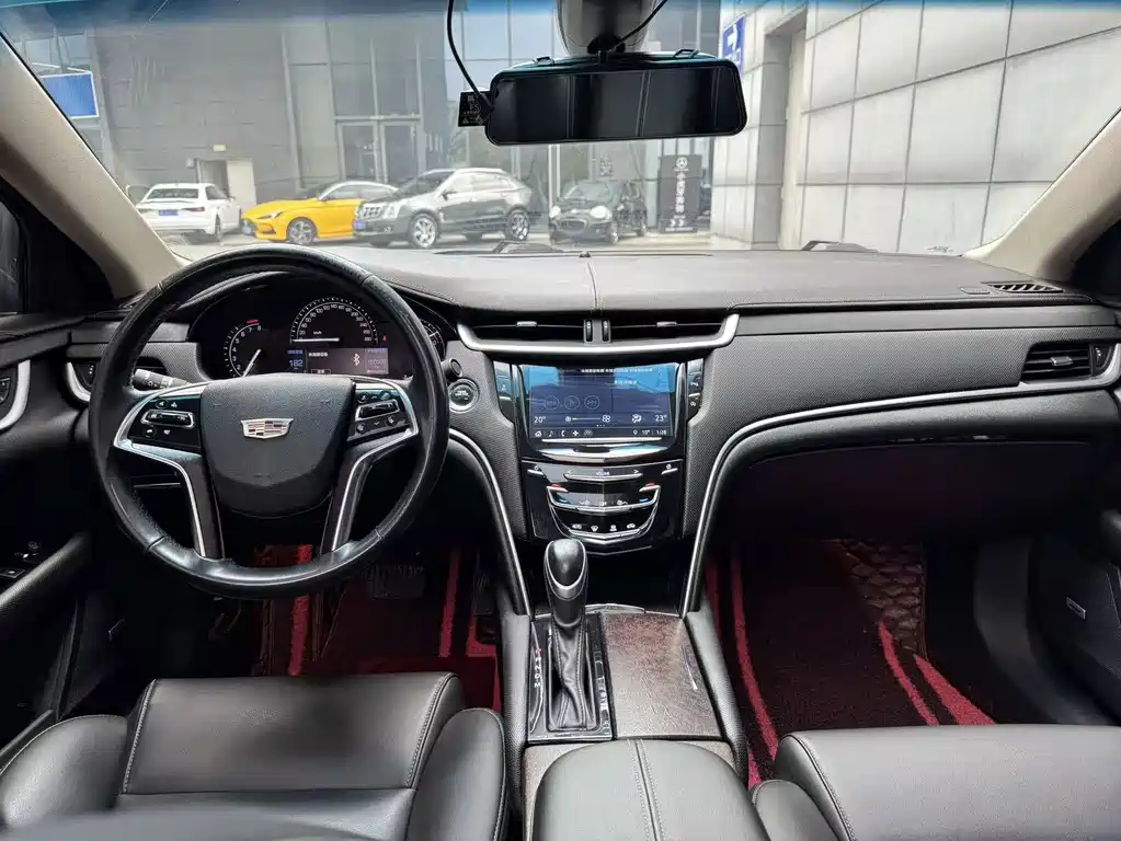 Cadillac XTS 2018 — фото 17