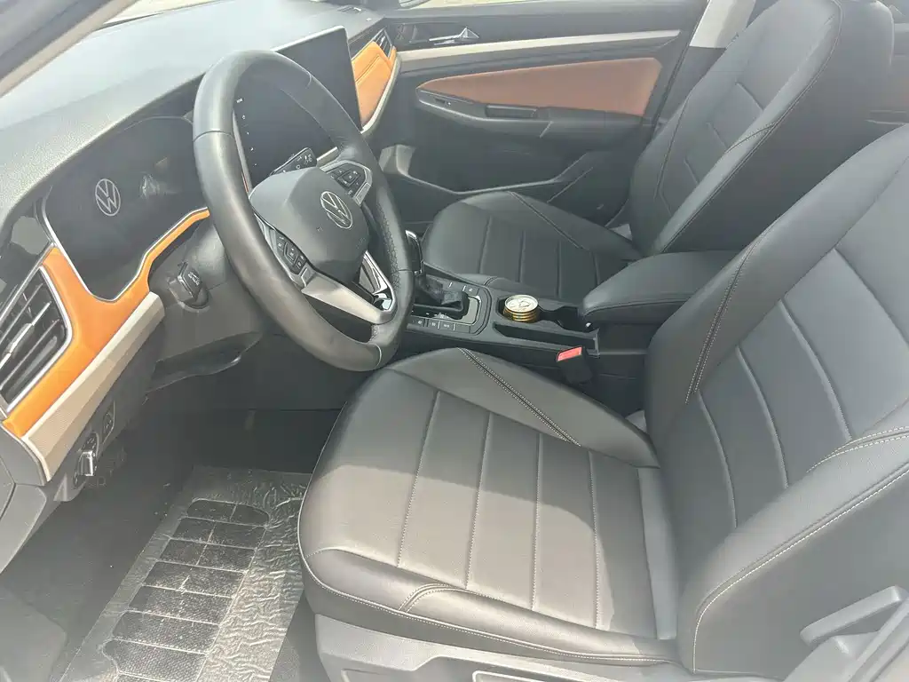 Volkswagen Bora 2024