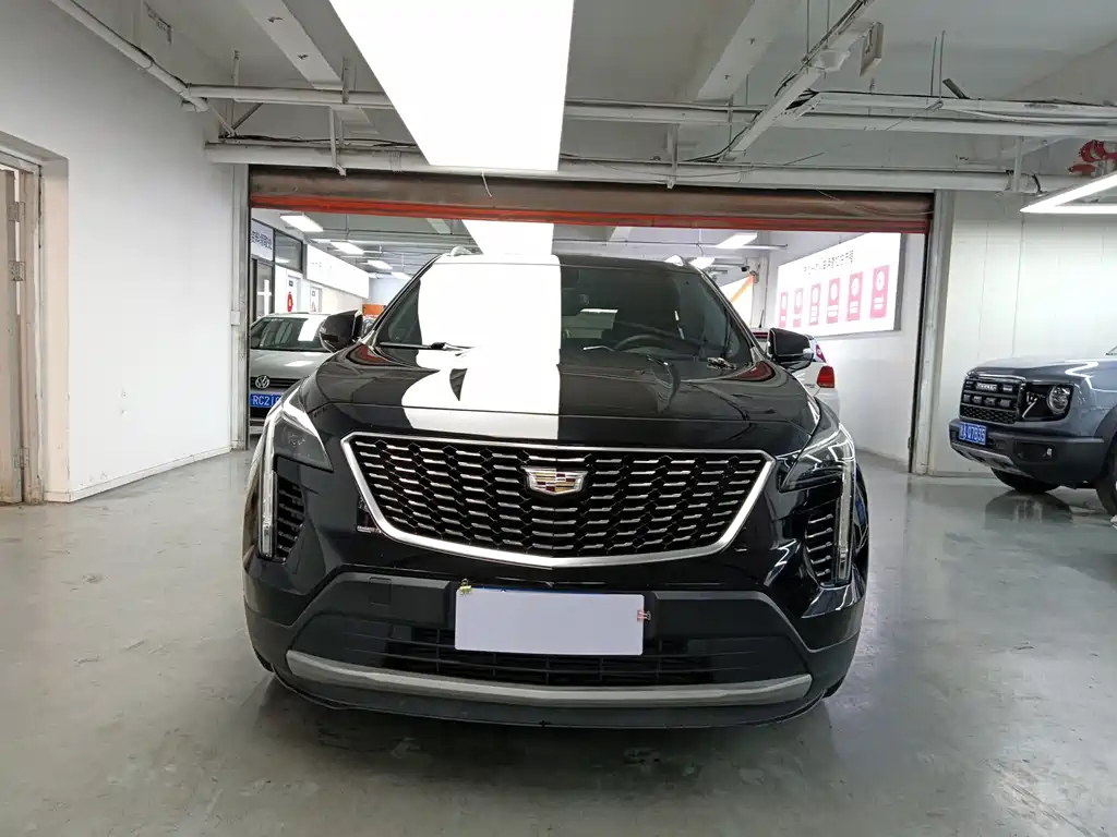 Cadillac XT4 2019 — фото 2