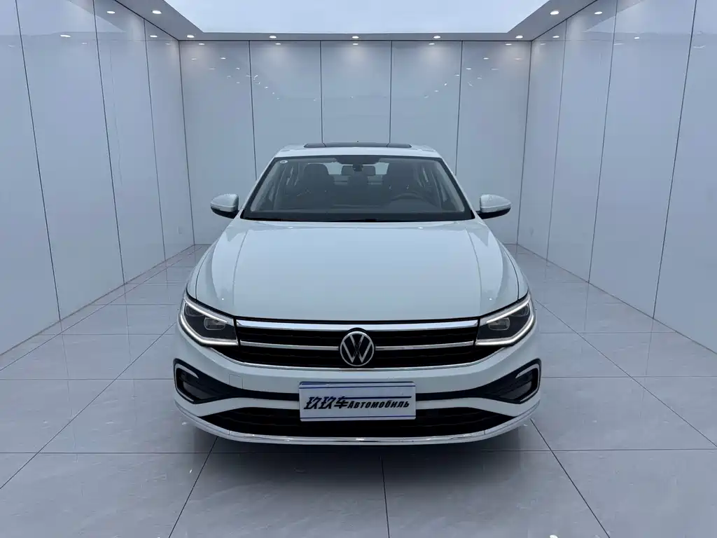 Volkswagen Bora 2023