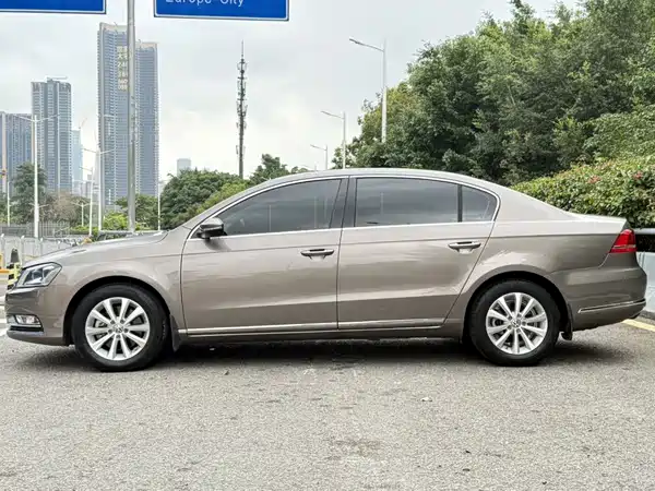 Volkswagen Magotan 2014