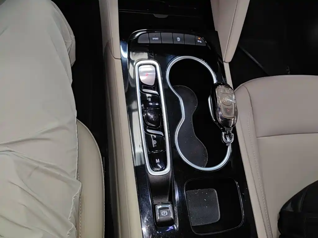 Buick Regal 2021 — фото 14