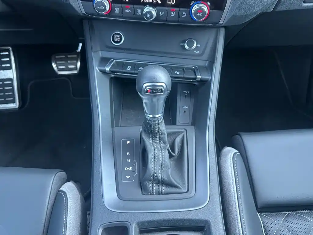 Audi Q3 2025 — фото 16