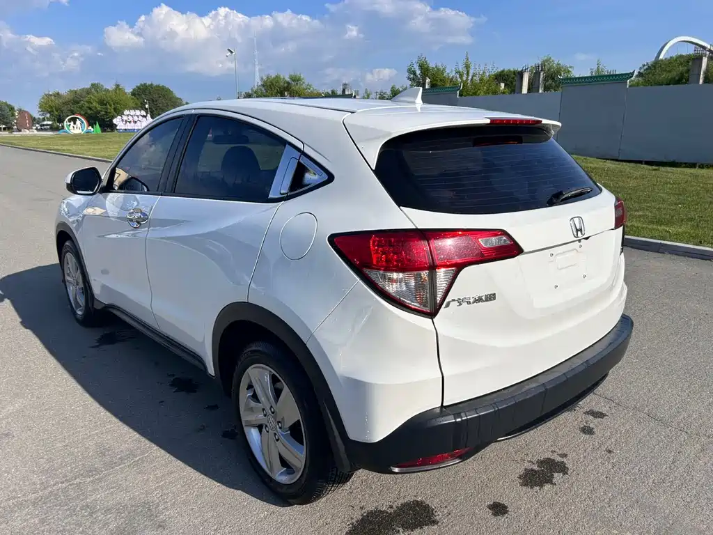 Honda Vezel 2022 — фото 13