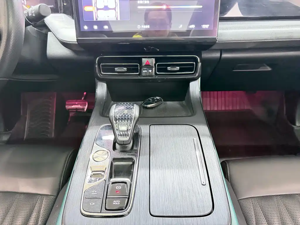 GAC Motor Trumpchi GS8 2022 — фото 14