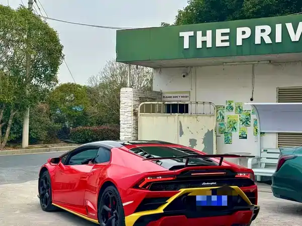 Lamborghini Huracan 2019