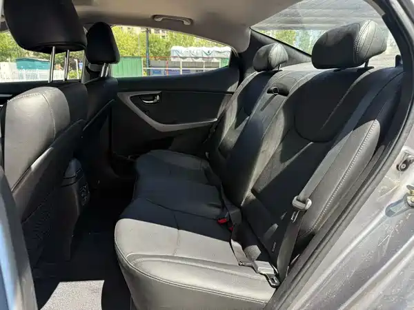 Hyundai Elantra Langdong 2014