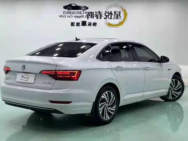 Volkswagen Sagitar 2022