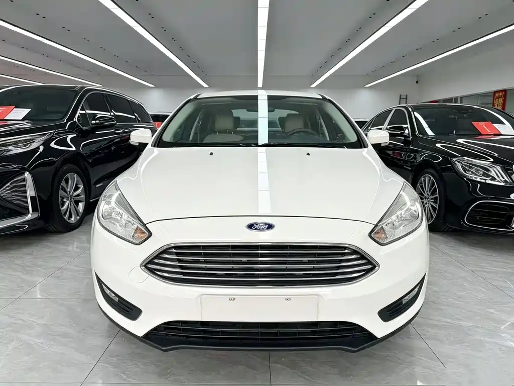 Ford Focus 2017 — фото 2