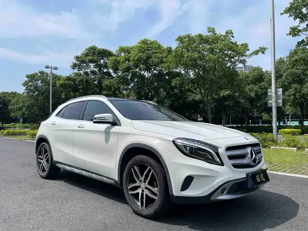 Mercedes-Benz GLA 2016