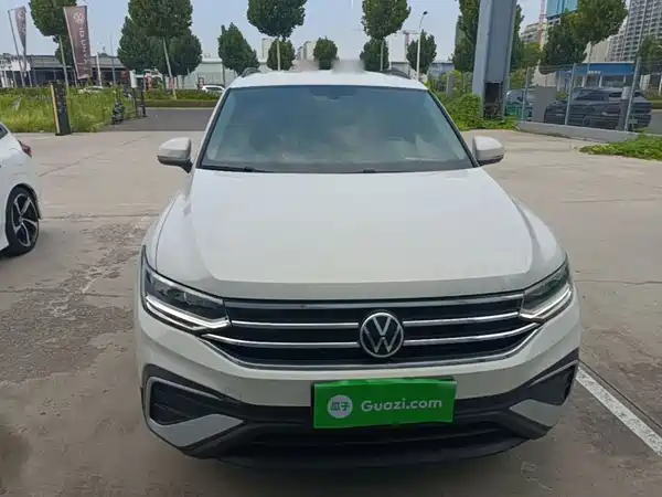 Volkswagen Tiguan L 2022