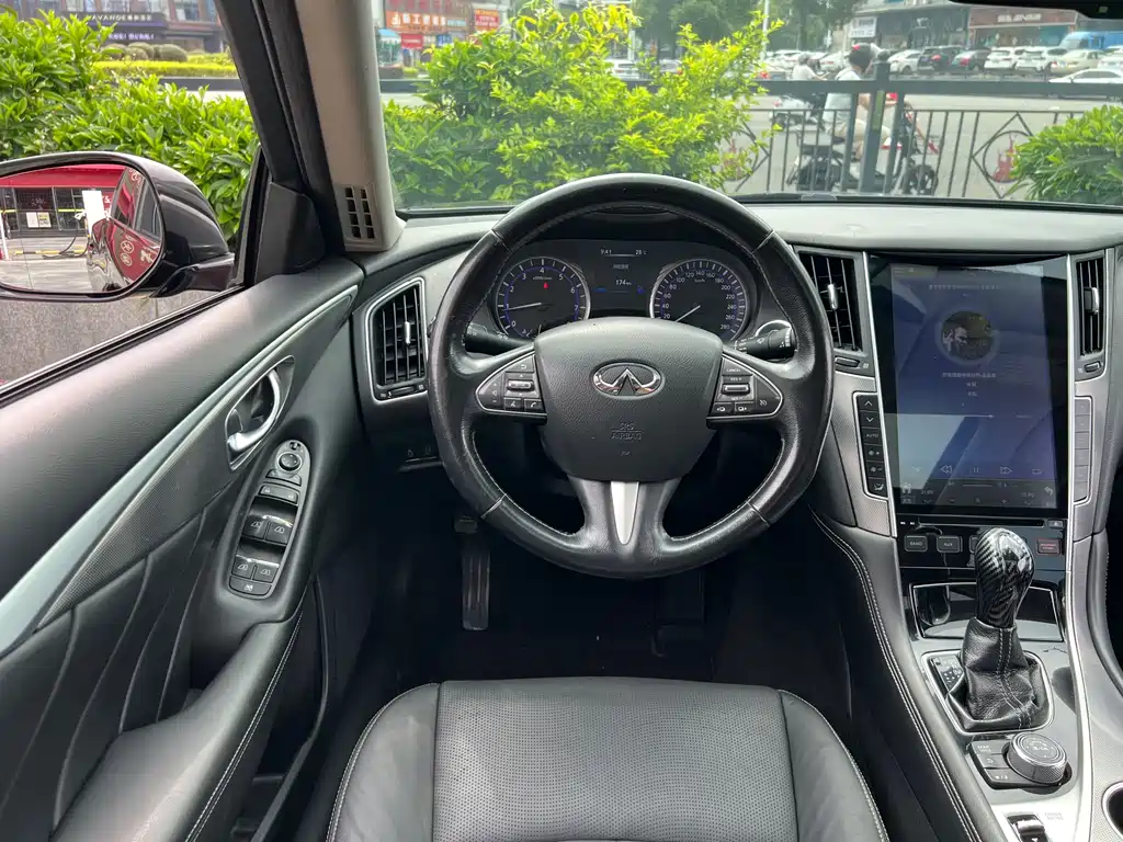 Infiniti Q50L 2015 — фото 10