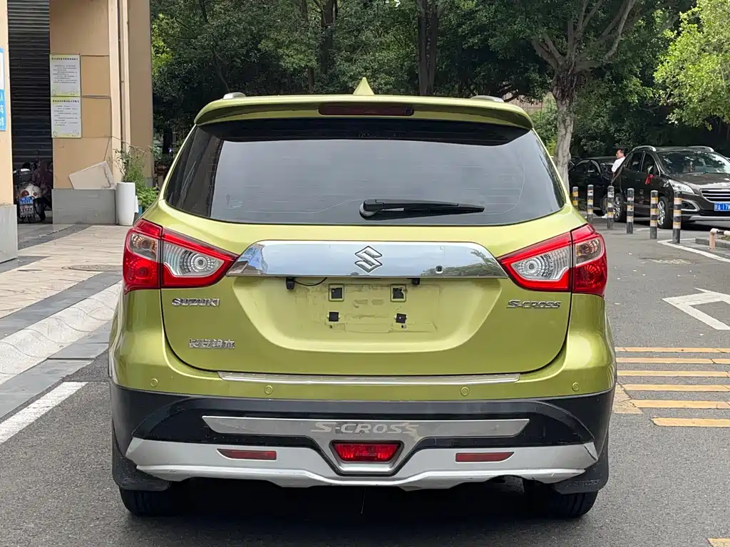 Suzuki S-Cross 2014 — фото 5