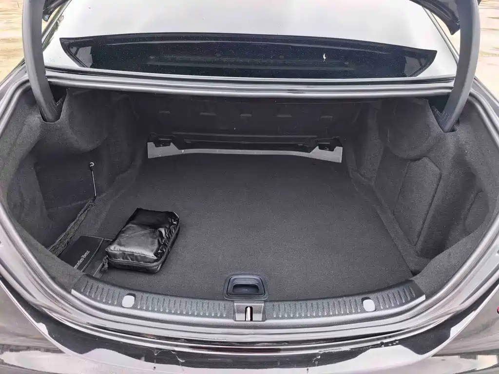 Mercedes-Benz E-Class 2020 — фото 12