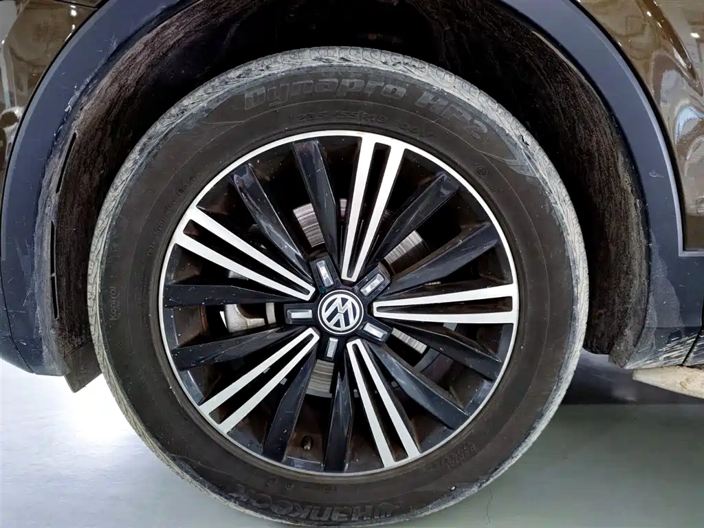 Volkswagen Tiguan L 2017 — фото 7