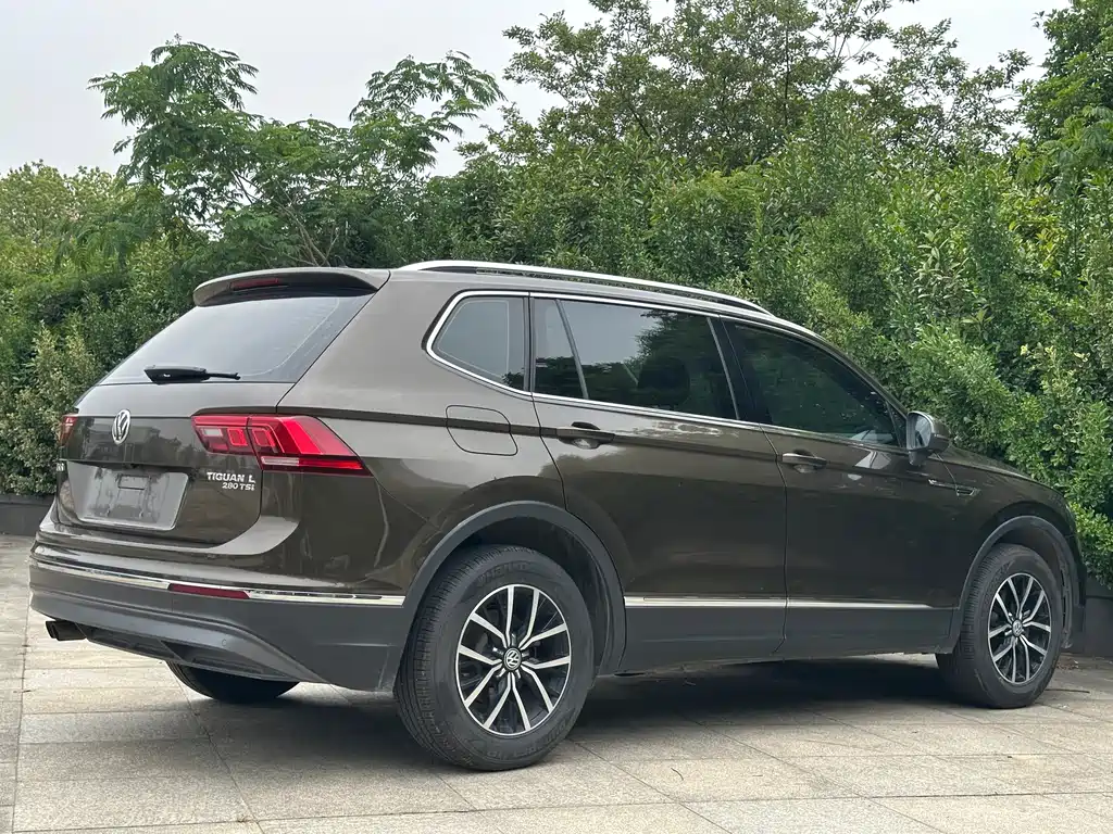 Volkswagen Tiguan L 2018 — фото 4