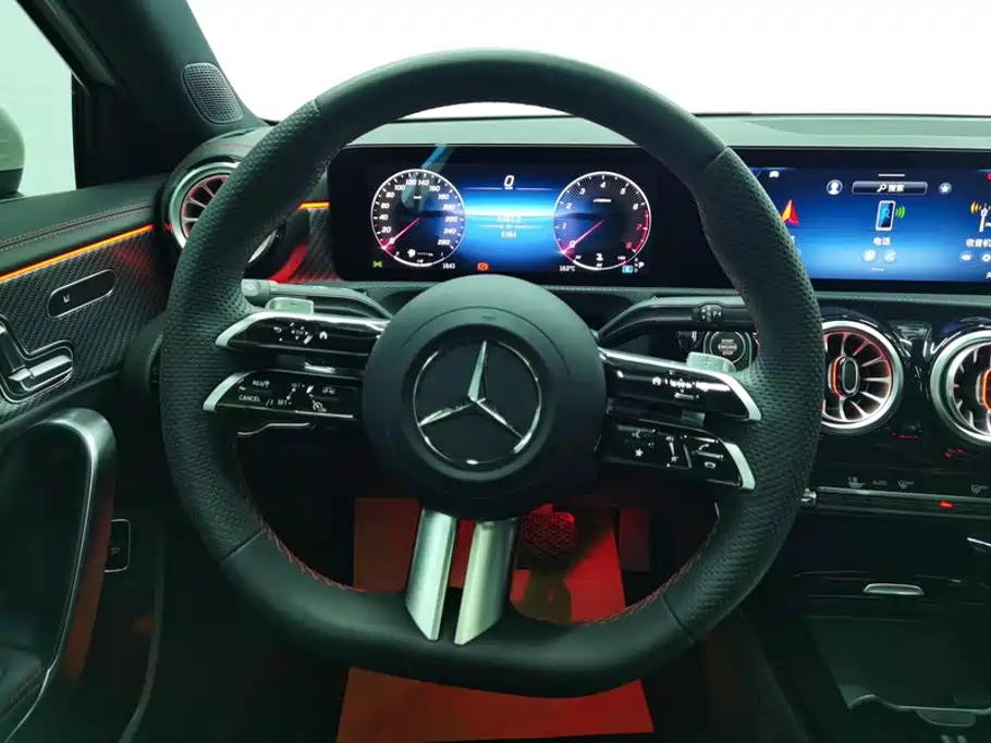 Mercedes-Benz A-Class 2024 — фото 15