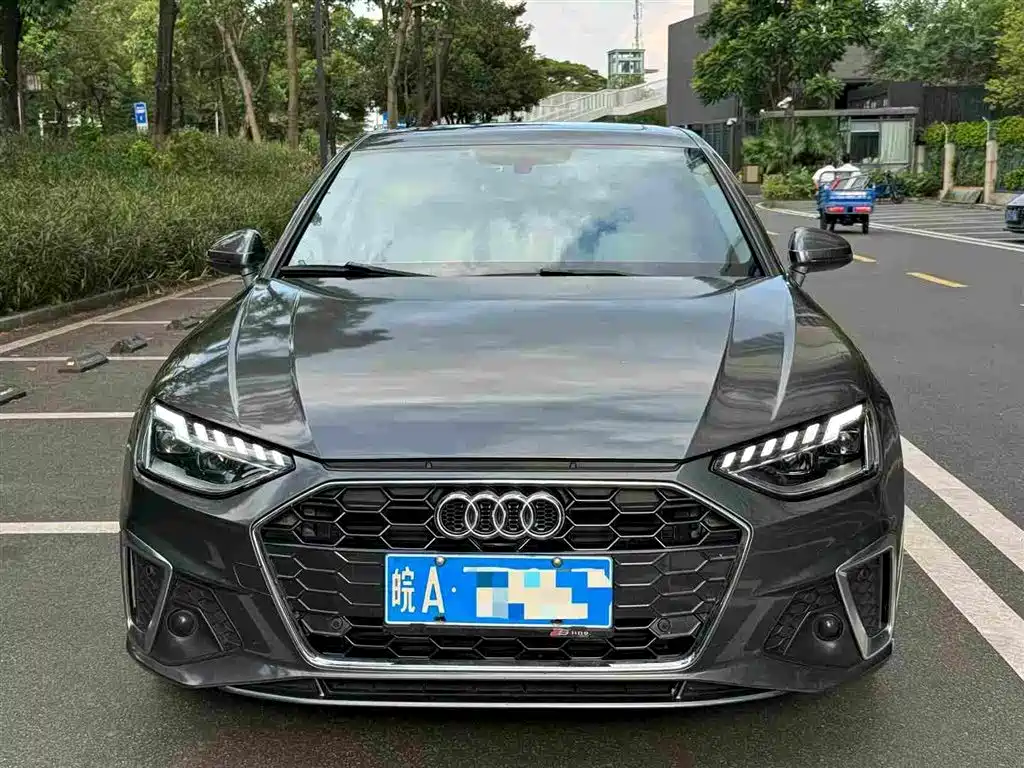 Audi A4L 2021