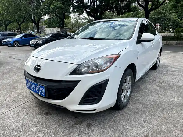 Mazda 3 Xingcheng 2013