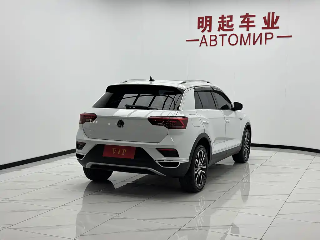Volkswagen T-Roc 2023 — фото 9